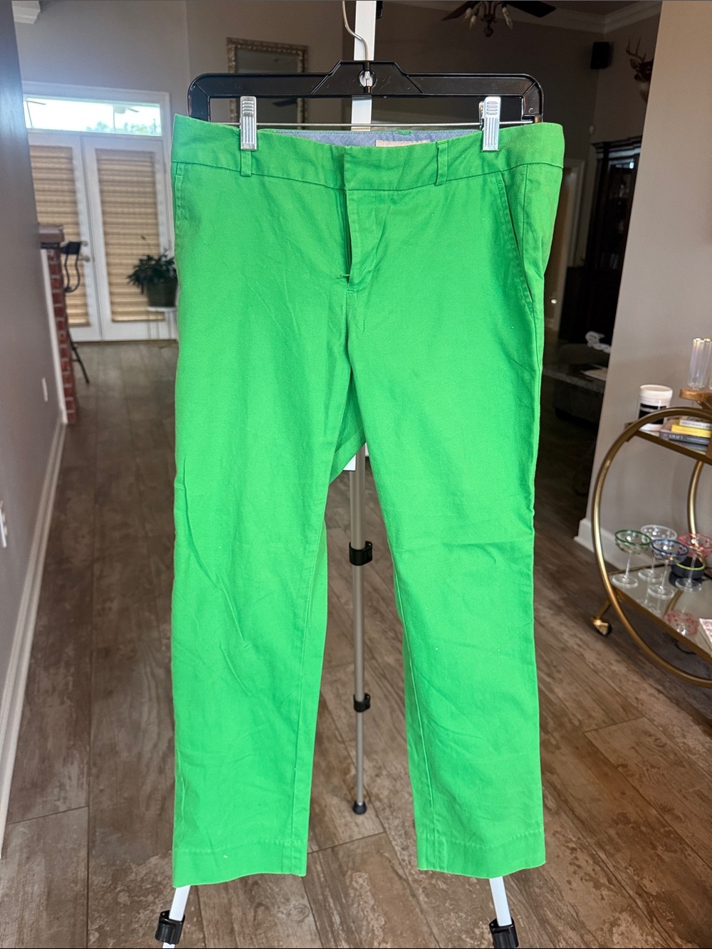 Banana Republic Women’s Bright Green Cropped Pants